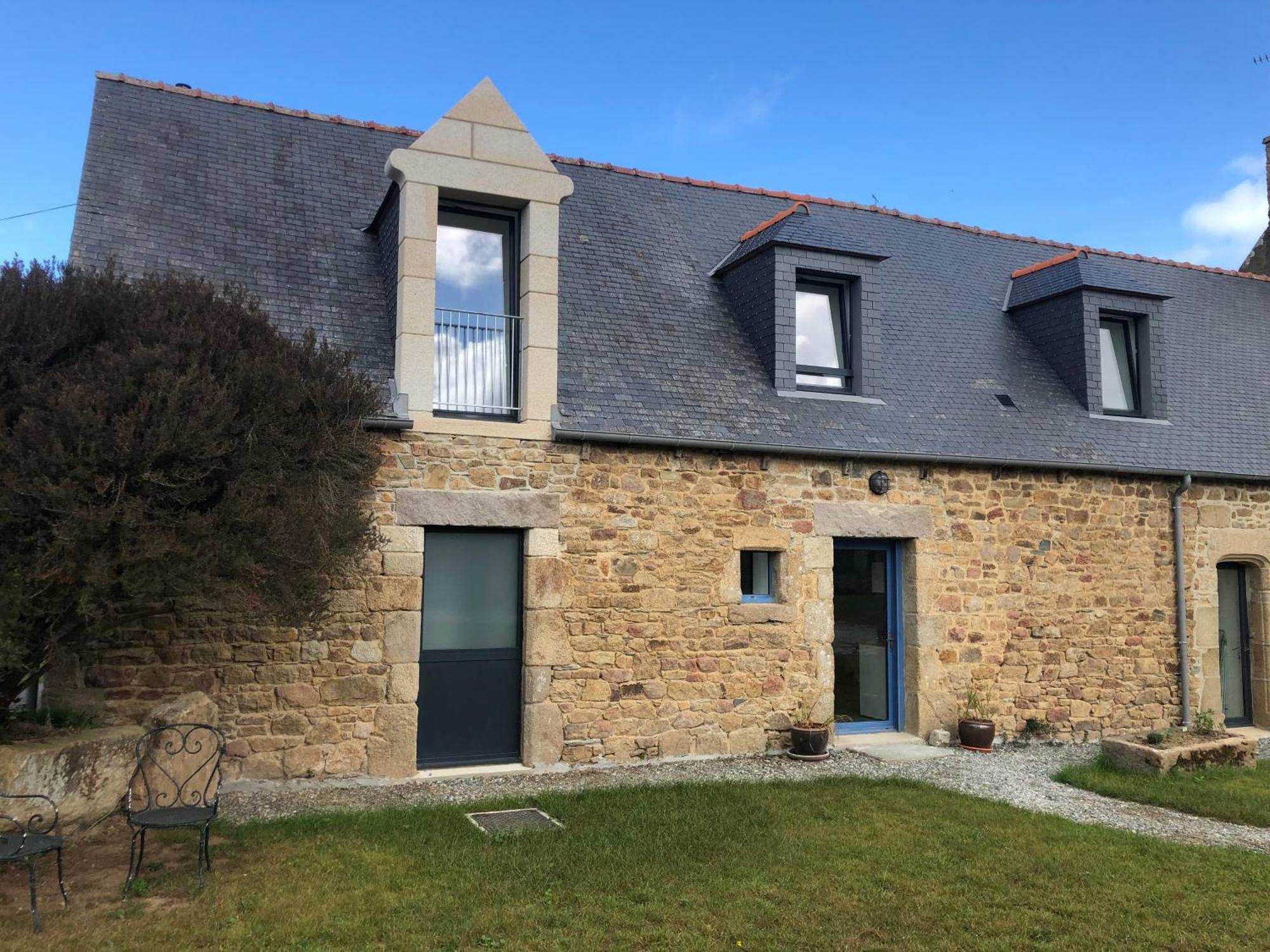 Les Ecolodges Sous Le Phare Louannec Exteriör bild