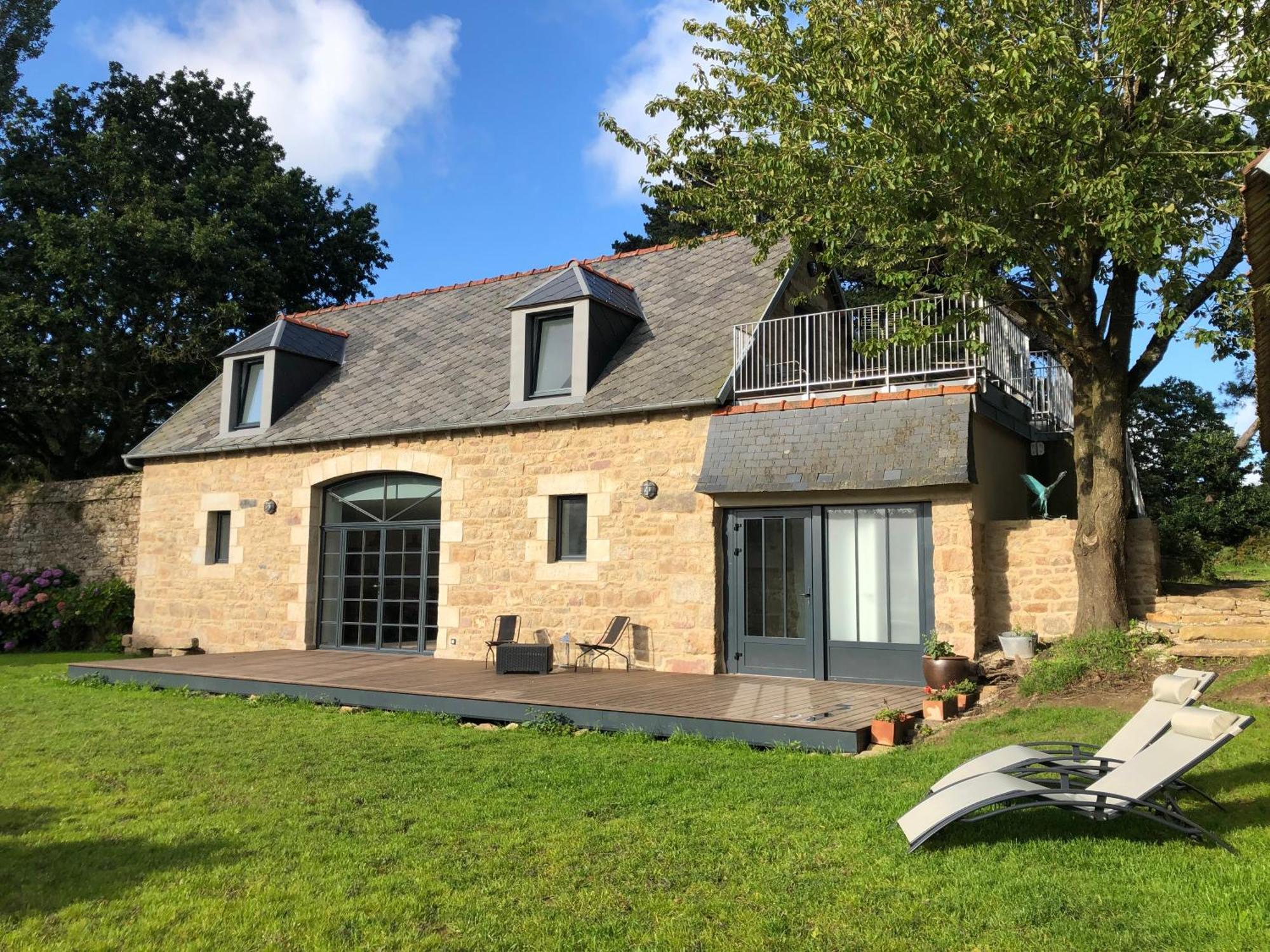 Les Ecolodges Sous Le Phare Louannec Exteriör bild